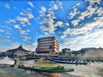 Thousand Island Inle Hotel 3*