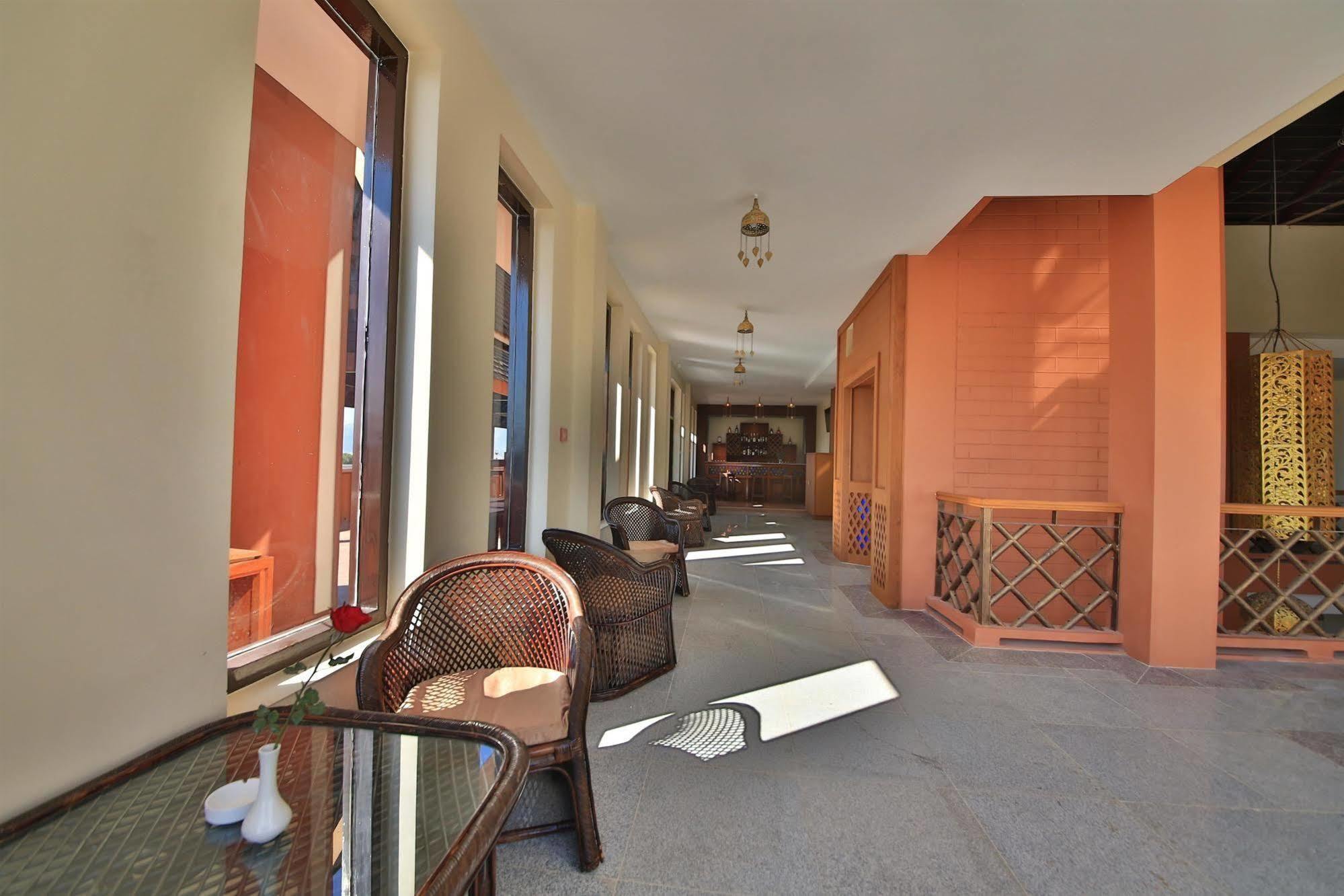 Thousand Island Inle Hotel 3*